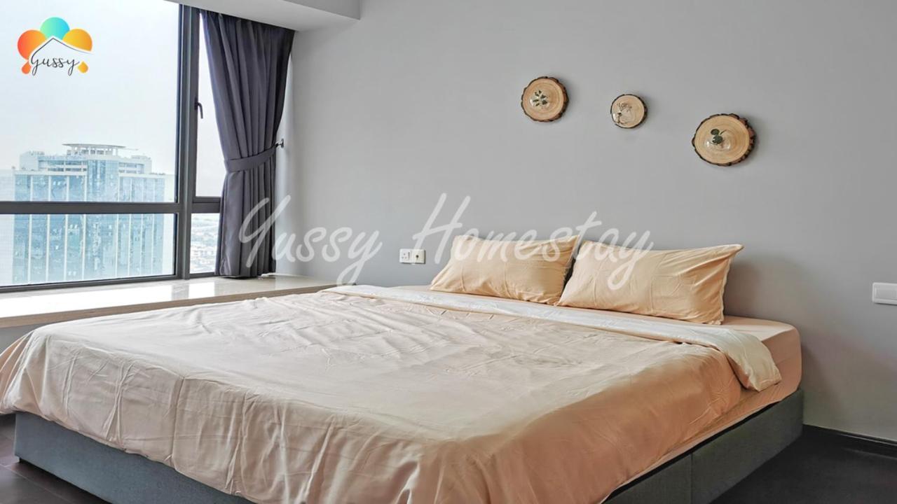 Yussy 2 Bedroom Sea View Condo At R&F Princess Cove Johor Bahru Exterior foto