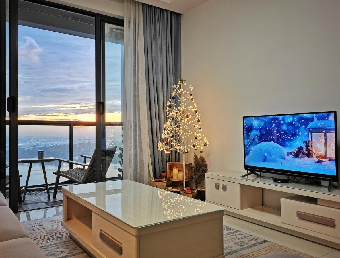 Yussy 2 Bedroom Sea View Condo At R&F Princess Cove Johor Bahru Exterior foto