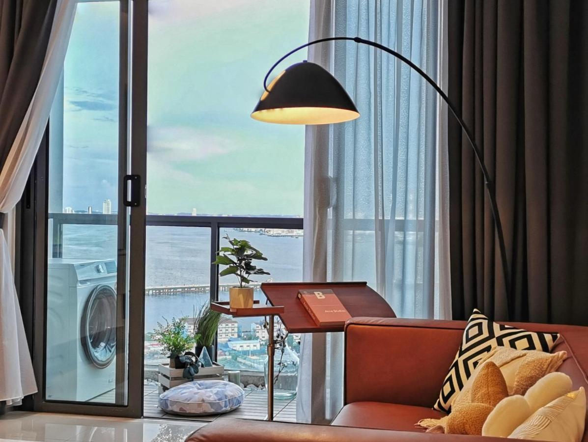 Yussy 2 Bedroom Sea View Condo At R&F Princess Cove Johor Bahru Exterior foto